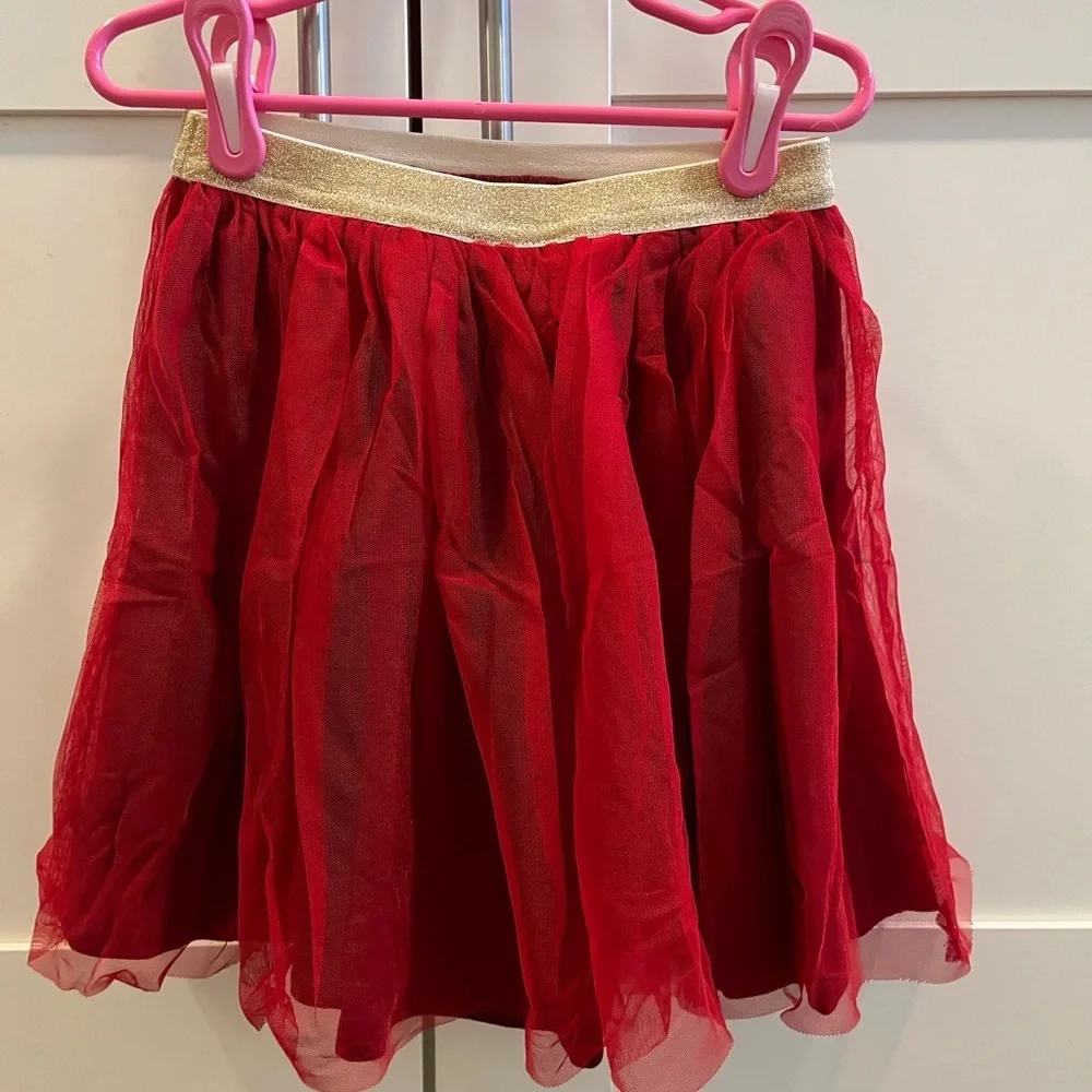 Gymboree XS (4) holiday tulle skirt in dark red